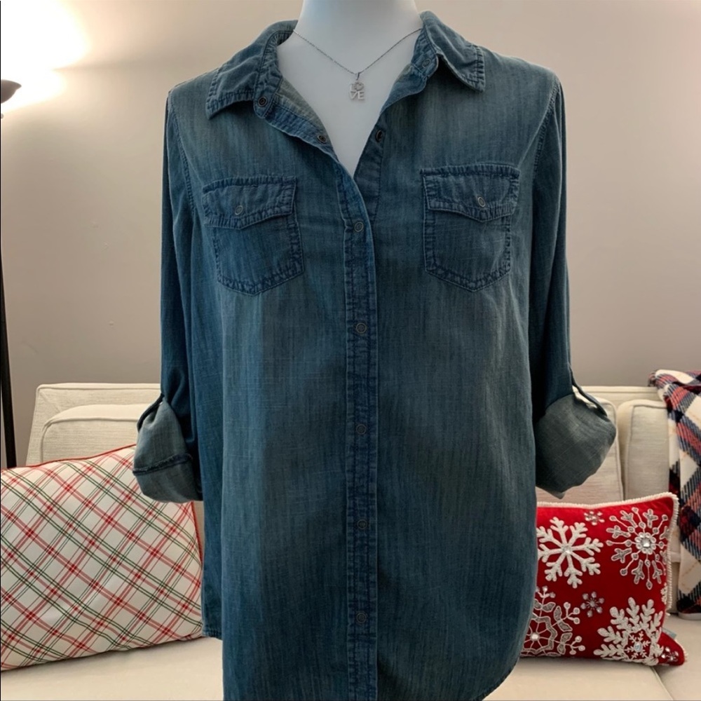 Arizona Jean Co. faded long sleeve top size M